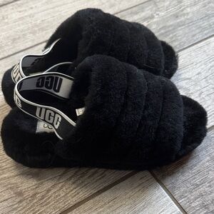 UGG  Black Fluff Yeah Slippers
